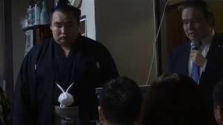 201080527  大相撲夏場所　優勝横綱鶴竜関　井筒親方挨拶