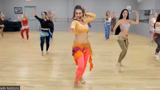 Belly Dance: How To Perform The Egyptian Walk 💃🏽 #bellydance