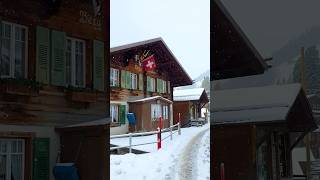 Snow falling in Mürren Switzerland ❄️🇨🇭