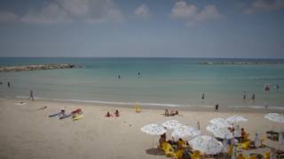 MESMERISING VIEW OF THE BEACH.