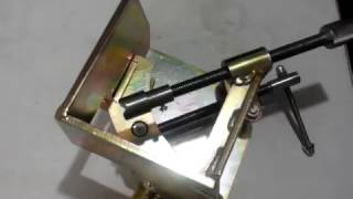 Тиски угловые, струбцина угловая (Welding Clamp) трёх осевая. Clamp angle.