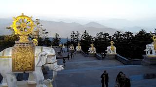 China Weekend trips. Emei Shan