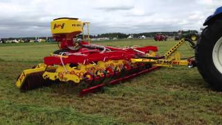 Siewnik do trawy APV, GP600M1 plus PS500M1 przed pokazem na Zielonym Agro Show, Kąkolewo 2013 3/4