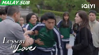 Mengyun slaps Yixiang to wake him up | Lesson In Love EP9 | iQIYI Malaysia