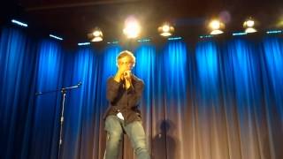 Matisyahu sings/beatboxes  \