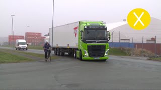 Hoe bespaar je brandstof bij rechts afslaan? | Volvo Trucks Nederland