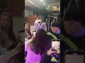 楊紫和白髮奶奶粉絲，北京武漢兩度見面，感人畫面yang zi and white haired grandma fans met twice in wuhan beijing so touching