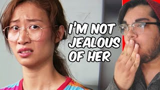 Dumb Girl Jealous Over BF's Hot Model Friend