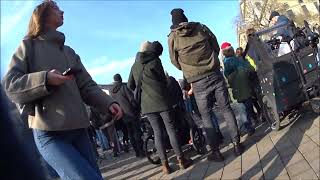 08.02.2025 Hannover. Auf dem Opernplatz. Staatlich beworbene Demo. So schnell geht es.