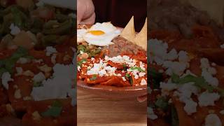 Amarás estos Chilaquiles Rojos perfectos para el Desayuno |#alexygabyvlogs #chilaquiles #shorts