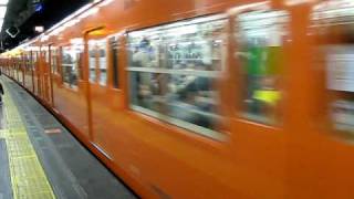 2009/12/31　中央線快速列車(201系)発車@新宿駅