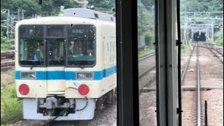 遂に小田8初の譲渡輸送へ！【8261F  西武鉄道への譲渡に伴う甲種輸送】国鉄EF65形2074号機＋小田急8000形8261編成を函南駅で追い抜くシーン！（9860レ・甲30）2024.5.19