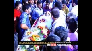 മൃതദേഹം കുടുംബ കല്ലറയില്‍ അടക്കാന്‍ സമ്മതിച്ചില്ല : നഷ്ട പരിഹാരം നല്‍കാന്‍ കോടതി ഉത്തരവ്