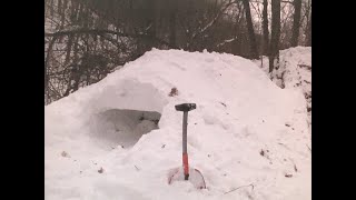 How to Build a Quinzee - Winter Camping & Survival