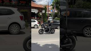 Cruising with moto guzzi v9