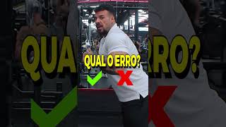 Você sabe qual o erro está sendo feito nesse tríceps pulley? #academia #musculação #bodybuilding