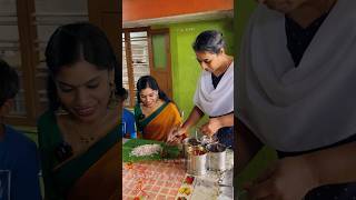 അങ്കമാലിക്കാരുടെ സ്വന്തം പോത്തും കായേം 😋| Ullichammanthi Hotel| Nedumbassery|