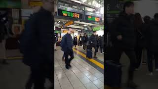 【年末のJR新横浜駅②】JR横浜線へ「この流れに乗って行こう！」JR東日本  JR新幹線  JR横浜線 横浜観光  横浜市港北区新横浜