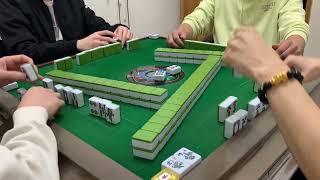 Mahjong290.廣東牌十番512有花有JP三回之三：上家打出唔食，跑馬較十番，成功登頂。