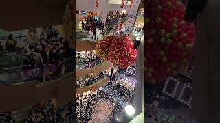 Happy new year 2022 with balloons🎈