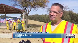 Lubbock County inmates helping clean up local parks