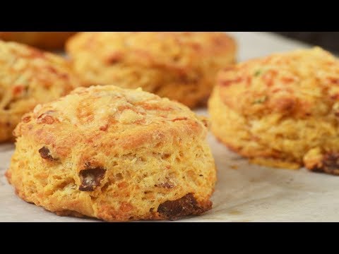 Bacon and Cheese Scones Recipe Demonstration - Joyofbaking.com Bacon and Cheese Scones Recipe Demonstration - Joyofbaking.com