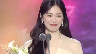 Song Hye Kyo didn't forget Song Joong Ki 😢 2023 Baeksang Awards Song Song Couple Moment