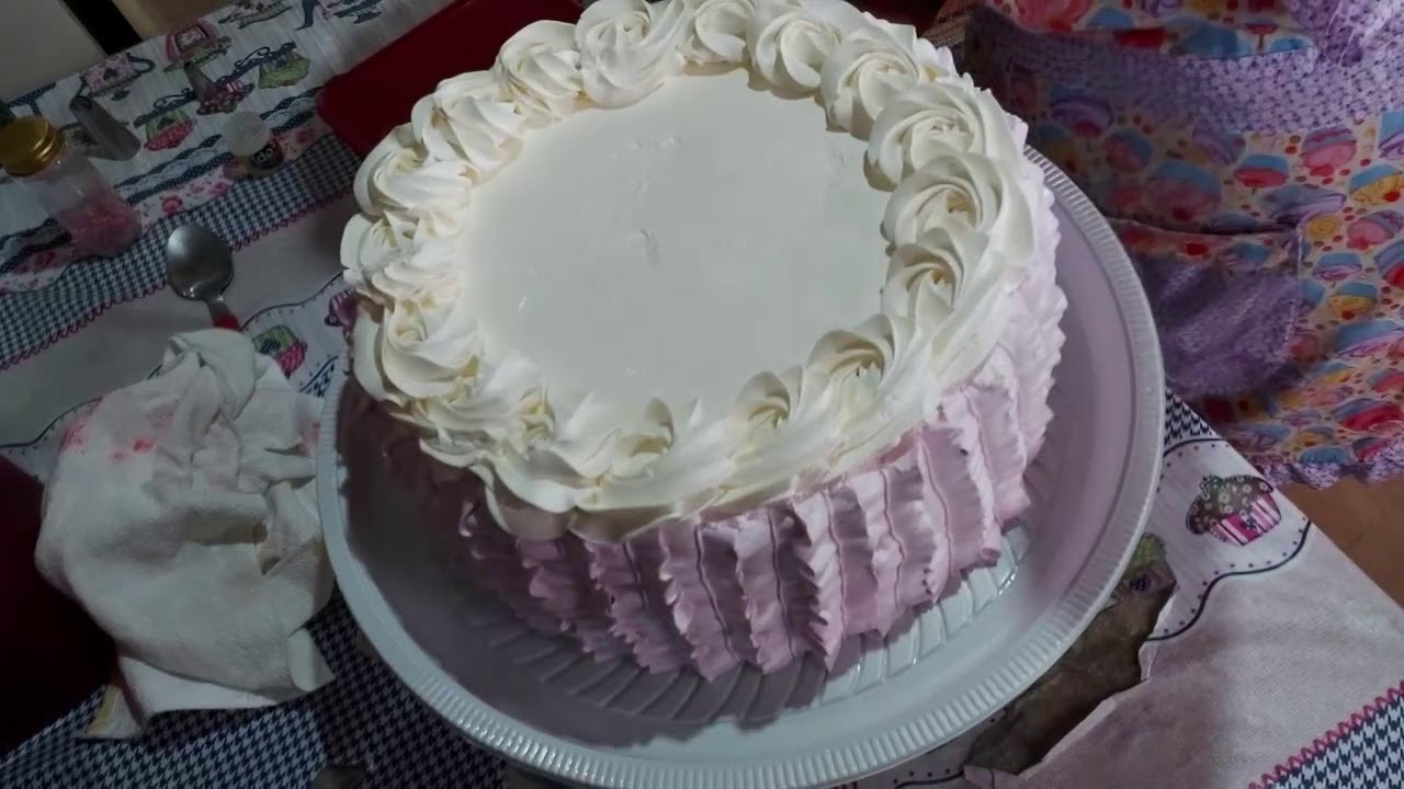 Decorando Dois Bolos Youtube