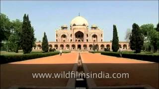 Char Bagh garden‎: Paradisaical Mughal garden encircling Humayun's Tomb!