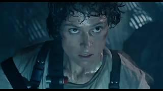 Aliens 1986 - Ripley and Newt see the Alien Queen