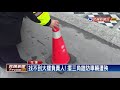 大樓磁磚掉落如下雨 砸中路邊車－民視新聞