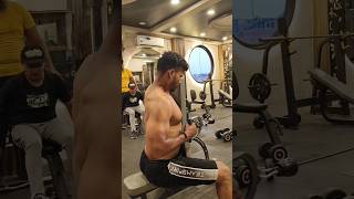 Back exercise|#vloggerfitness#fitness#gym#viral#youtubeshorts#workout#shorts#trending#subscribe