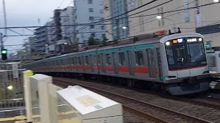 東急田園都市線5000系5115F各駅停車中央林間駅行き藤が丘駅到着(2022/12/11)