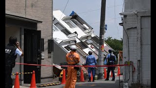 大阪・西成で民家崩落