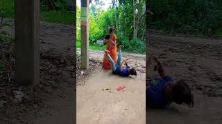 বাবা কারেন্ট ধরেছে কেউ বাঁচাও বাঁচাও #shorts#funny video#YouTube short#funny short#vairal