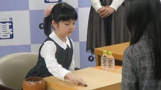 仲邑菫さん、黒嘉嘉七段に挑む　台湾最強の女流棋士