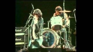Ramones - Sheena Is A Punk Rocker (live Rome 1980)