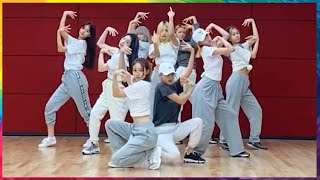 [MIRRORED] OT9 TWICE (트와이스) - 'Feel Special (필스페셜)' Dance Practice (안무연습 거울모드)