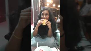 ₹120 ന് കിടു ബർഗർ #viral #shortvideo #foodvlogs #burgur