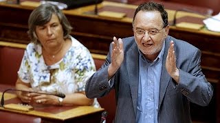 Grécia: 25 deputados do Syriza separam-se para criar novo partido