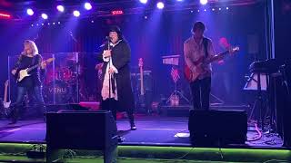 Heart tribute band Pure Heart plays Magic Man live at Florida Venu