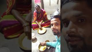 ପଖାଳ ଭାତ ରେ ଡାଲମା ମିଶାଇ ଖାଉଛି 🙂||CSF Vlogs||#status||#shorts||#shortvideo||#youtubeshorts