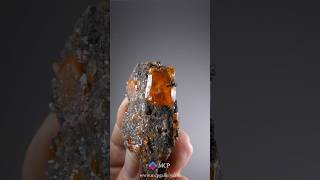 GFS0437 WULFENITE - USA