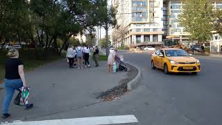 Москва 707 Тарусская улица, ТЦ Калита осень день