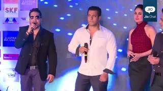 Salman Khan Singing With Mika Singh 'Aaj Ki Party' Bajrangi Bhaijaan