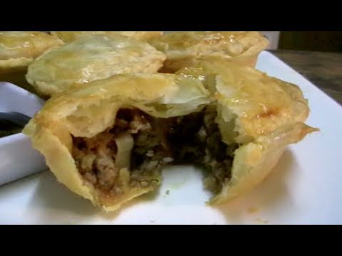 HOW TO MAKE MINI MEAT PIES HOW TO MAKE MINI MEAT PIES