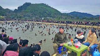 Vietnamese fishing festival: Journey KONG \u0026 NHAT Giving Tet gifts to a sick OLD MAN