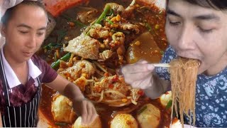 ก๋วยเตี๋ยวต้มยำ ร้านเดียวในหมู่บ้าน