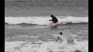 湘南で貸切！7'0ソフトボードでスネヒザ超小波をロングライド♪ (CATCHSURF)