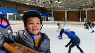 Ice Skating's Day,Évry2 in France.រៀនជិះស្គីនៅអេវ្រី២ប្រទេសបារាំង។Patinage sur glace à Évry2 France.